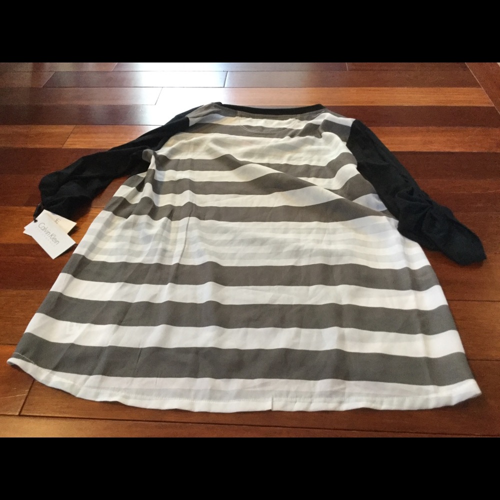Calvin Klein Performance Top Size Small - Picture 3 of 4